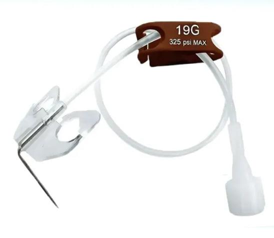 Голка для порт-систем, що імплантуються з крильцями Surecan® 19G 20 мм (№15)